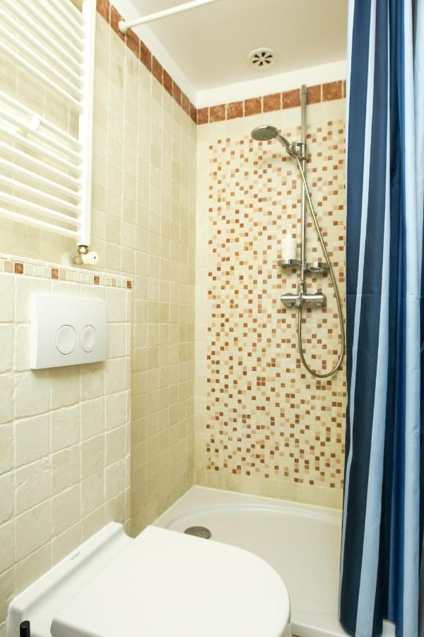 Rougemarin Apartments ビオグラード・ナ・モル エクステリア 写真