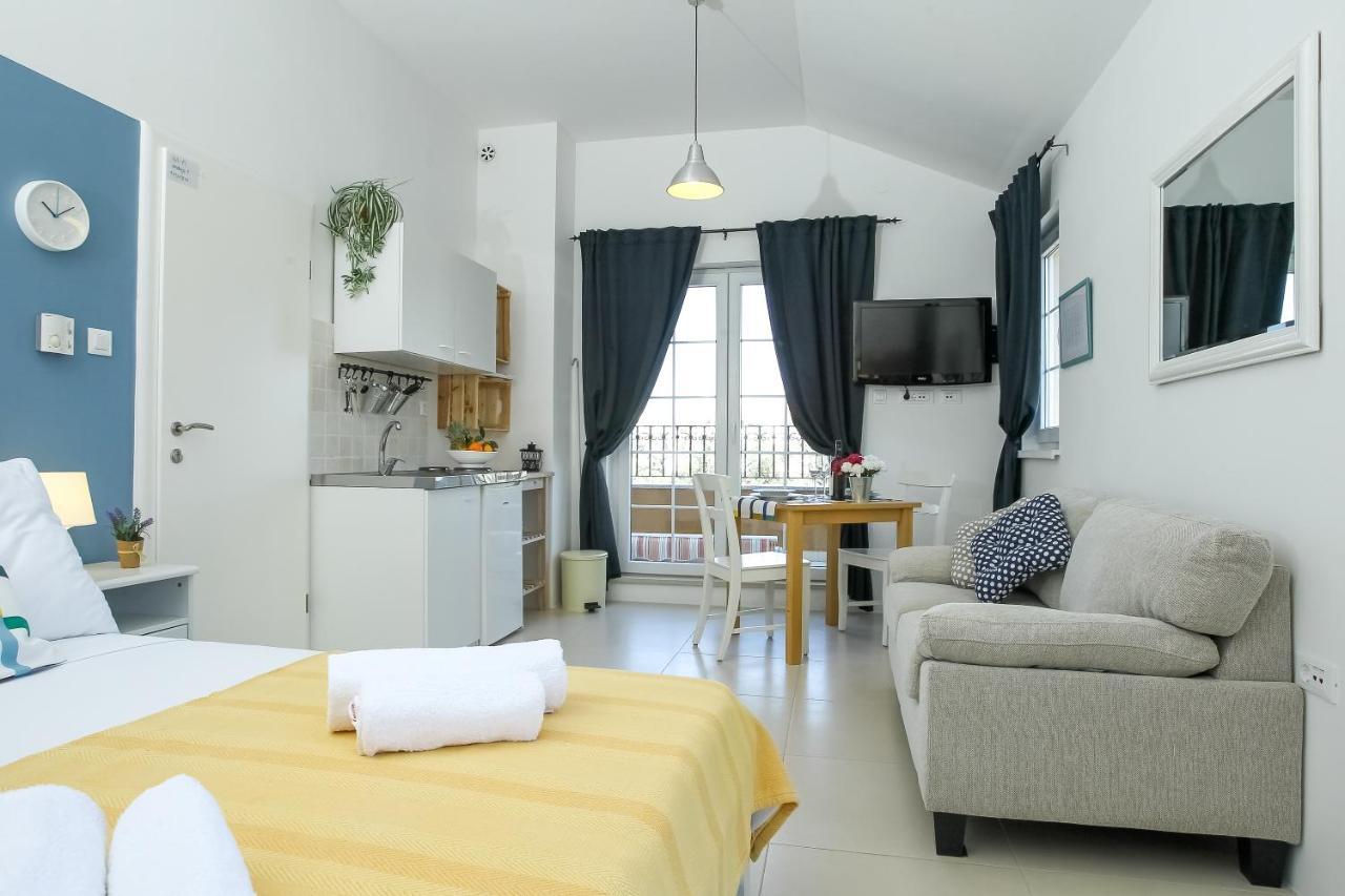 Rougemarin Apartments ビオグラード・ナ・モル エクステリア 写真