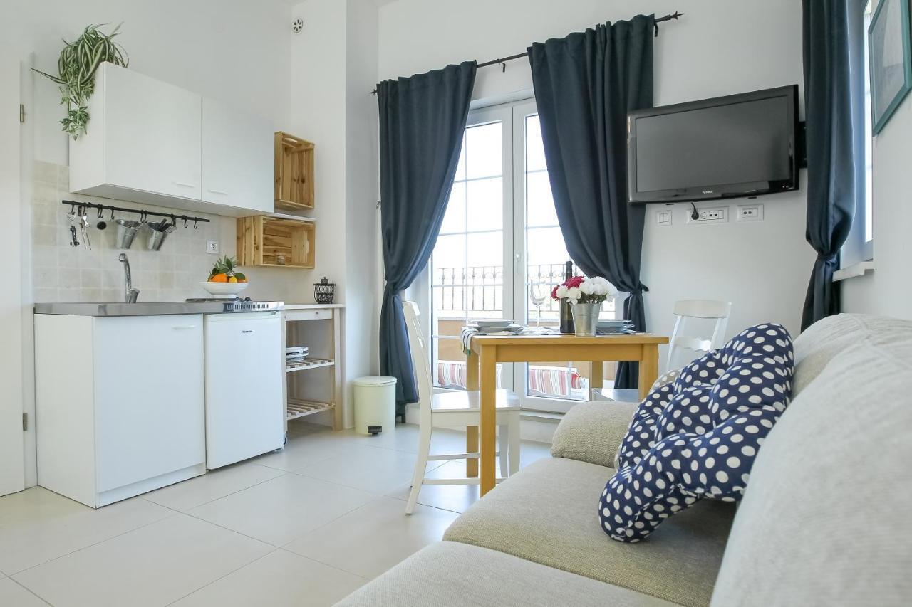 Rougemarin Apartments ビオグラード・ナ・モル エクステリア 写真