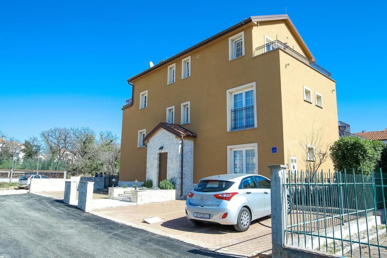 Rougemarin Apartments ビオグラード・ナ・モル エクステリア 写真